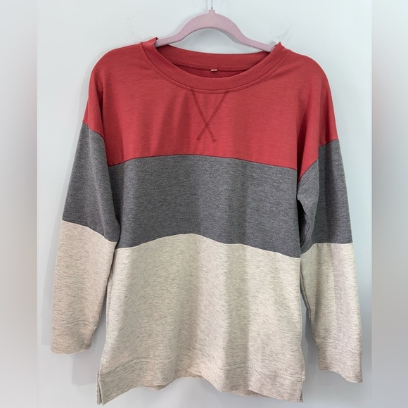Cozy Colorblock Long Sleeve Women's Sweatshirt Red, Gray and Oatmeal Size M - Picture 5 of 8